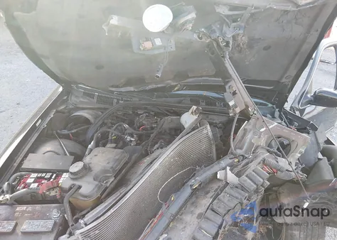 2010 Mercury Grand Marquis Ls (Fleet Only) из США, поврежденный, VIN 2MEBM7FVXAX600132